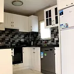 Lumar Homes - Artemissia * Φετιγιέ