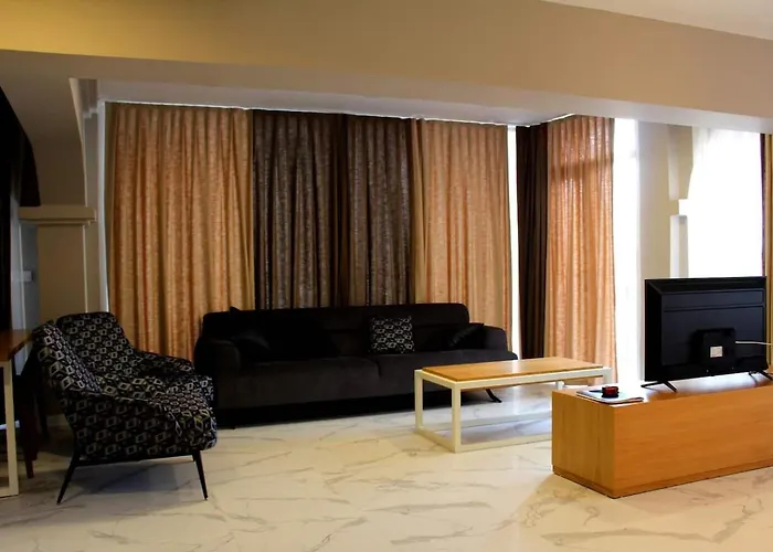 Lumar Homes - Artemissia * フェティエ